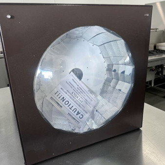 Sun Valley Lighting 24x24 ceiling light fixture, new condition, reflector housing, 277V, fully tested.
