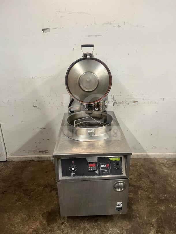 BKI FKM-F 24" electric pressure fryer, extra large capacity, manual controls, stainless steel, visible control panel.