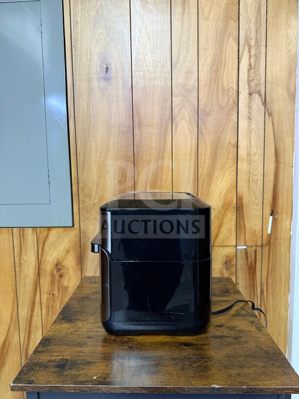 Instant Pot Vortex Plus 10 Quart Air Fryer Oven, black, side view, on wooden surface, excellent condition.