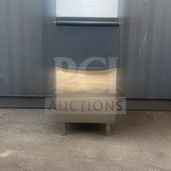 HLH350 commercial ice machine in stainless steel, model HLH350. Clean condition, visible control panel on upper front.