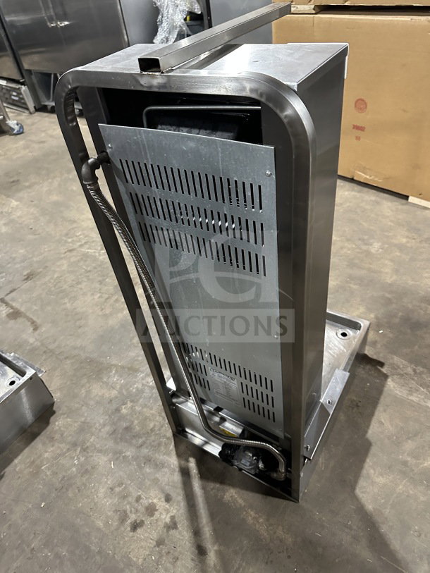 Sheffcat Stainless Steel 5-Burner Vertical Broiler, gas-powered, commercial-grade. Features metal housing, side vents, flexible gas hose.