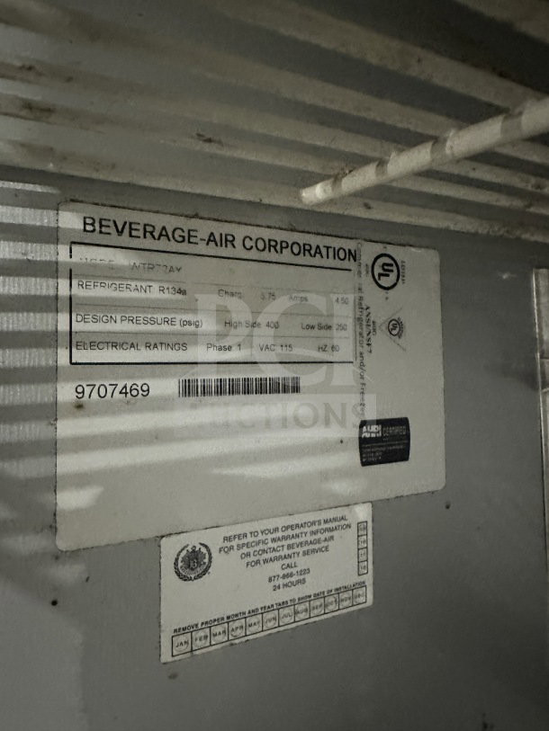 Beverage-Air WTR72AY refrigerator label showing model, refrigerant R134a, and electrical ratings, highlighting key specifications.