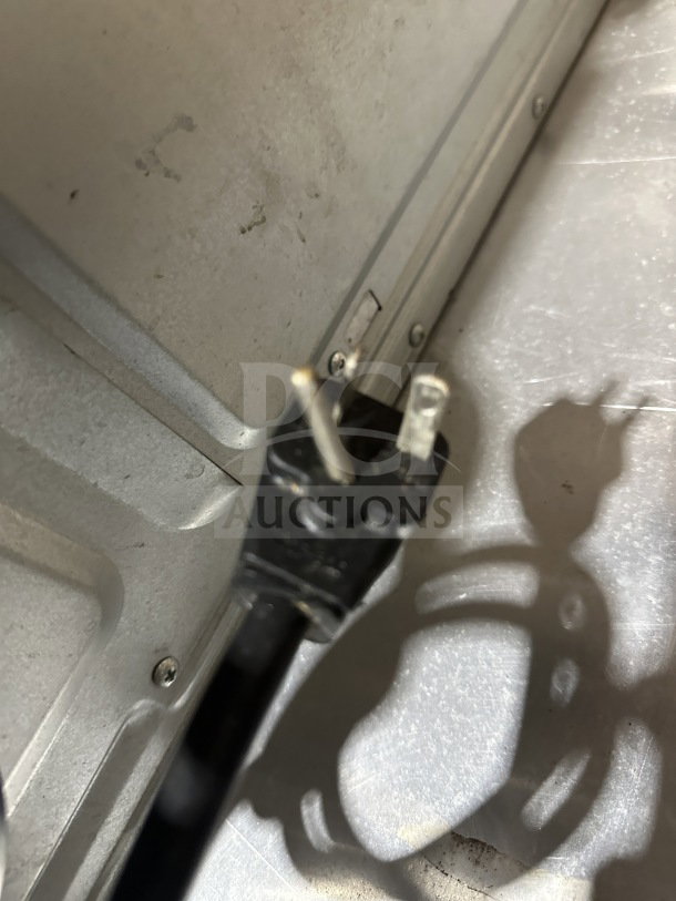 Menumaster RFS12TSW commercial stainless steel microwave oven power cord and plug. 120V, electric, countertop model.