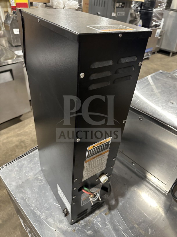 Bunn H5X stainless steel hot water dispenser, digital controls, model SN: HX00083812, 208V, 1 Phase, excellent condition.