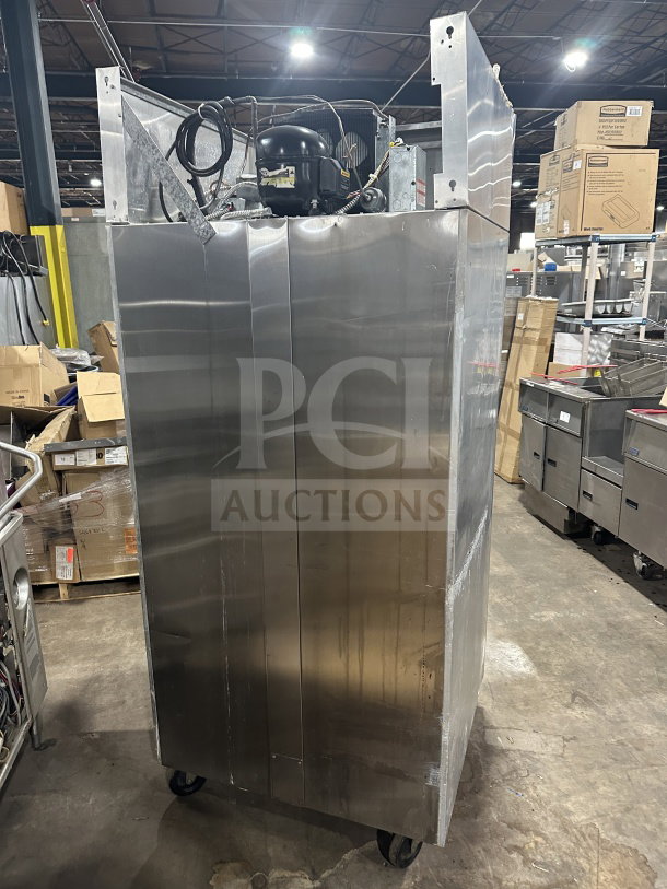 Victory RA36S7 single-door roll-in refrigerator, stainless steel, on casters, with chrome wire rack, 115V, 1 phase.