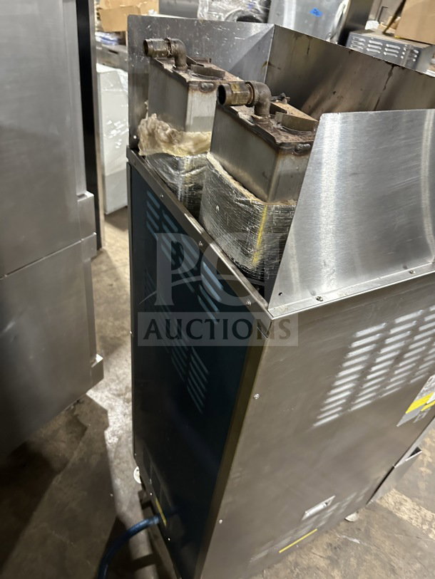 Cleveland Range stainless steel dual compartment convection steamer, model 24CGA6.2S, with SureCook controls.