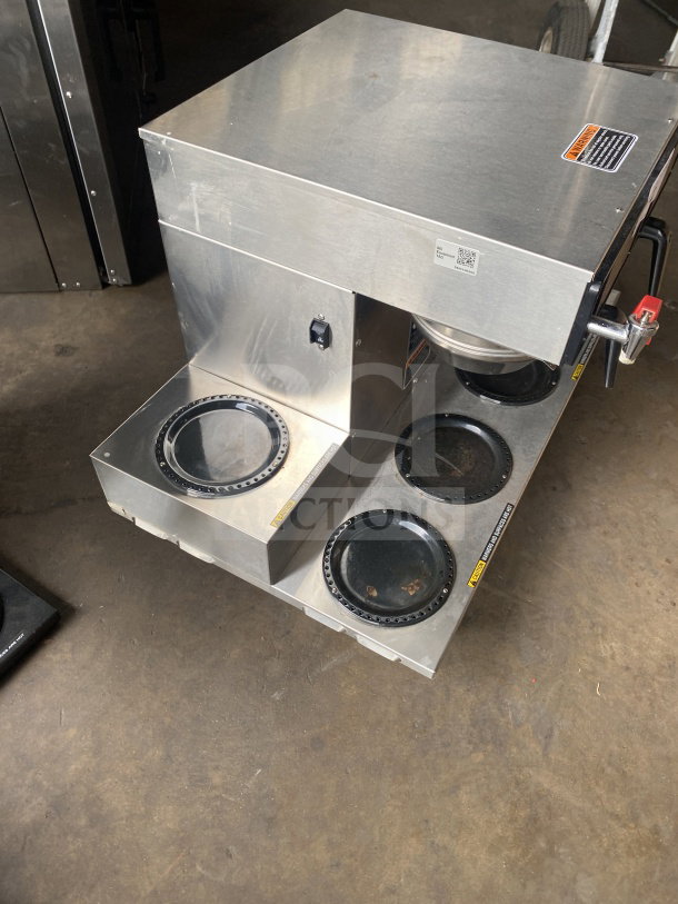 Bunn AXIOM Series Twin Coffee Brewer, stainless steel, 6 warming plates, hot water dispenser, brew basket, Model AXIOM 06 TWIN.