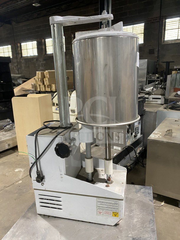 Skymsen stainless steel ice cream mixer, model BAK-16 SN: 000909, 110/220V, commercial countertop design, used condition.