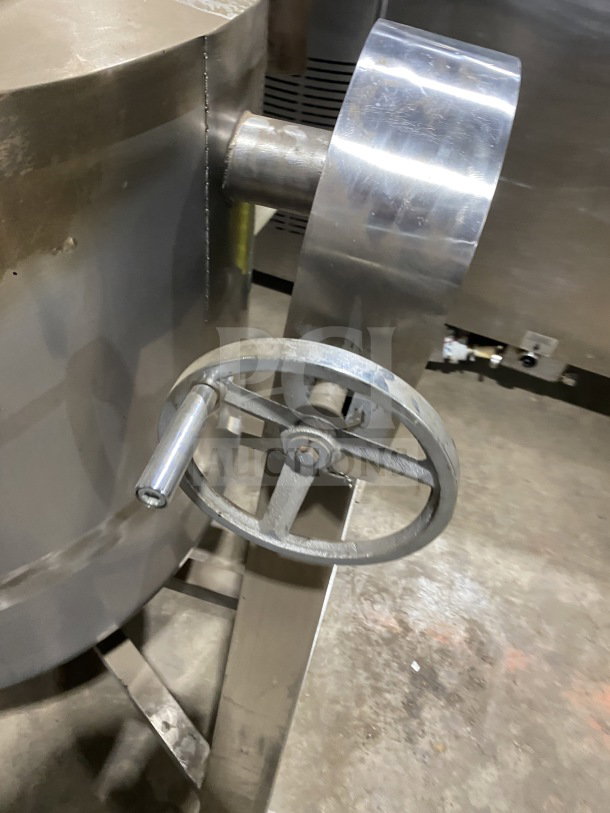 Jingye commercial stainless steel high-pressure cooker with attached manual wheel, part of automatic depositor system.