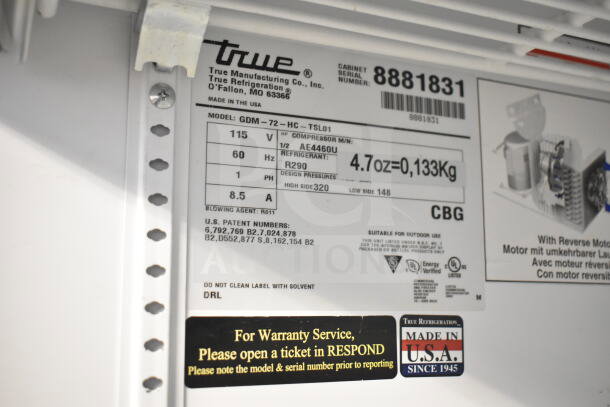 2016 True GDM-72-HC 3-door cooler, 115V, 1 phase. Tested and working. Label details model, voltage, refrigerant. Made in USA.