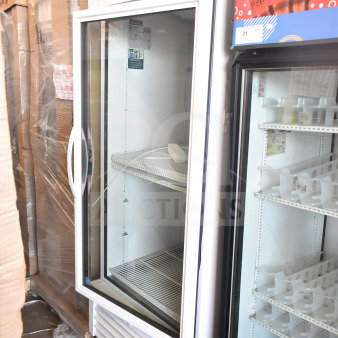 True TSCI-600R-G-PH commercial cooler merchandiser, single glass door, reach-in style, 115V, new condition.