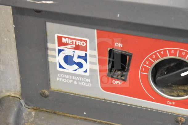 Metro 519-CFC-4 heated holding cabinet control panel, shows C5 branding, on/off switch, numbered dial, used condition.