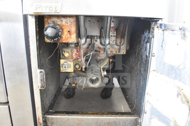 Pitco Frialator commercial deep fat fryer, natural gas, 110,000 BTU, visible wear, interior components detailed.