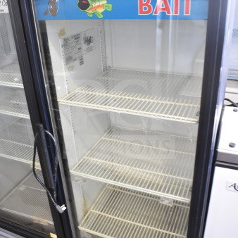 True GDM-12 commercial cooler, single door, glass front, 115 volts, 1 phase, labeled "LIVE BAIT," clean condition.