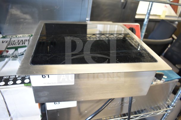 Brand new Vollrath FC-IDI-S3500 single hob induction range with temperature control probe, 208/240V, 1 phase, scratch and dent.