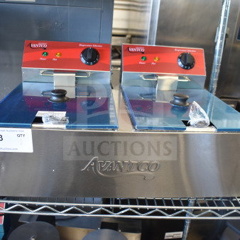 Brand new Avantco 177F102 20 lb. dual tank electric fryer, scratch and dent condition. Includes 2 fry baskets, 2 lids.
