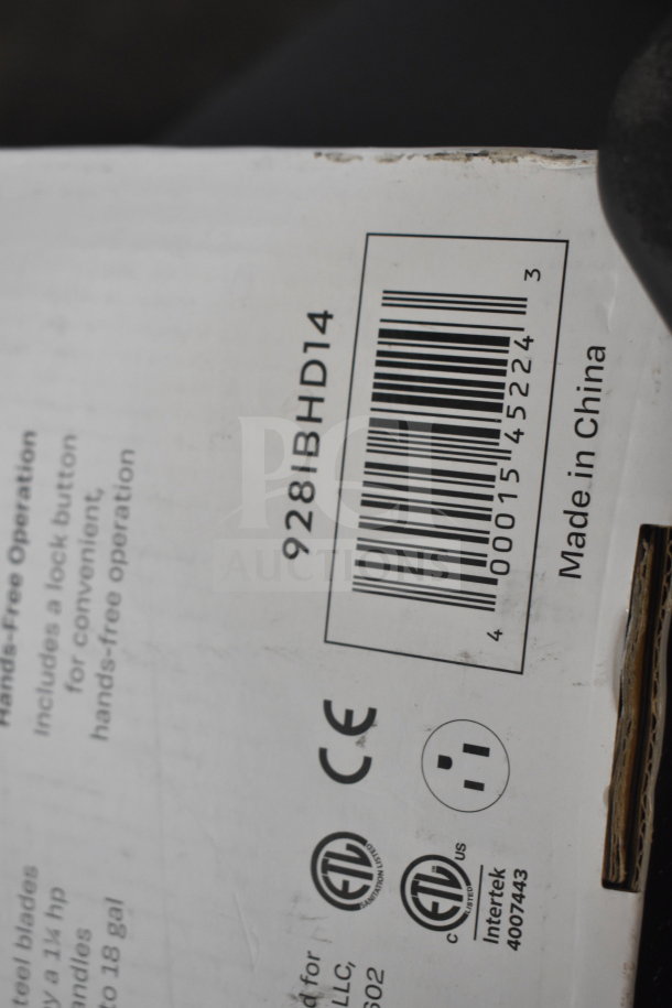 Box for AvaMix 928IBHD14 14" Heavy-Duty Immersion Blender, 1 1/4 hp, 115V, with barcode and certification labels visible.