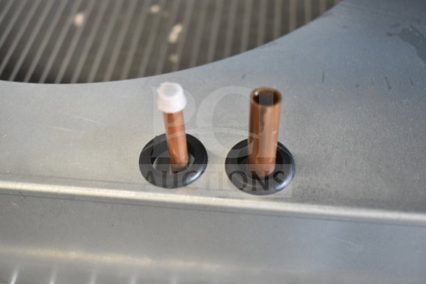 Brand new Avantco Ice 19432846 condenser with minor scratches for EMC-F-530-A and EMC-H-530-A. Copper tubing shown.