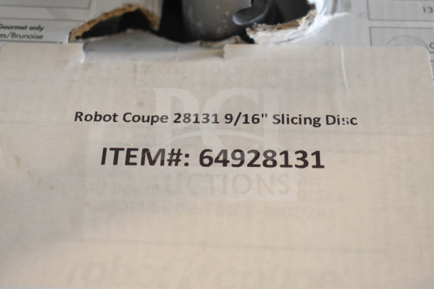 Robot Coupe 28131 9/16" slicing disc, new condition, item #64928131, slight packaging damage visible.