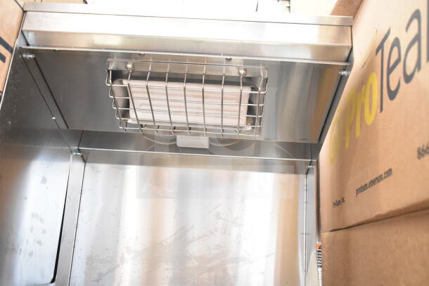 Brand new ServIt 423FFDS17 17" stainless steel fry dump station. Scratch and dent condition. 120 Volts, 1 Phase.