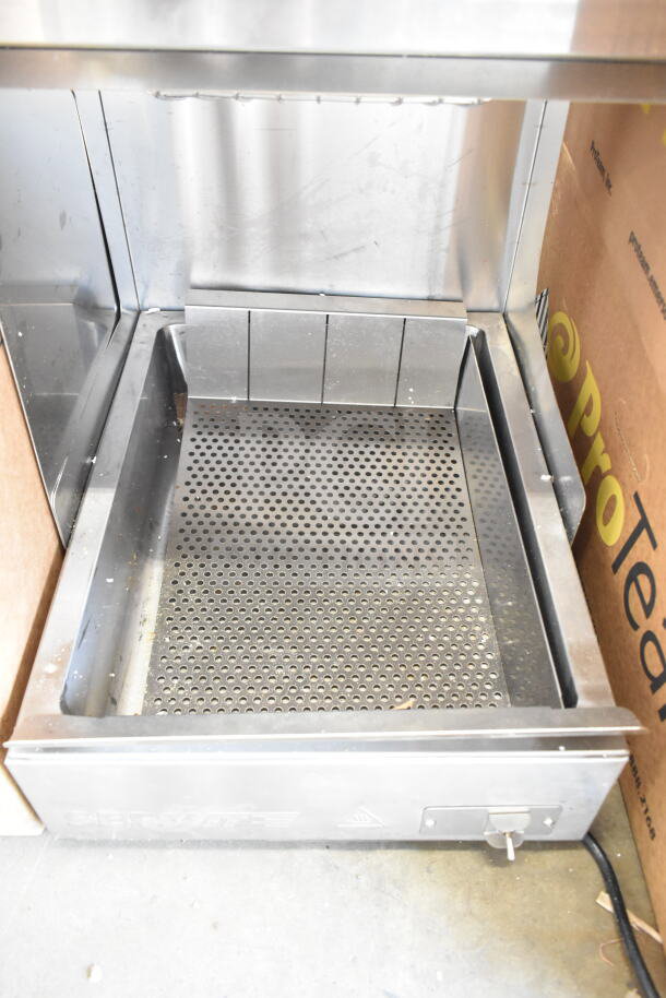 Brand new ServIt 423FFDS17 stainless steel fry dump station, 17", 120V, 1 phase, minor scratches, dented, durable construction.