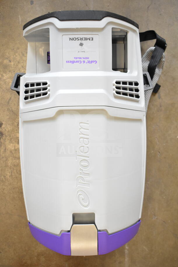 Brand new ProTeam GoFit® 6 backpack vacuum with Xover wand kit. Features 8.0 Ah battery, 6 Qt. capacity, minor scratches.