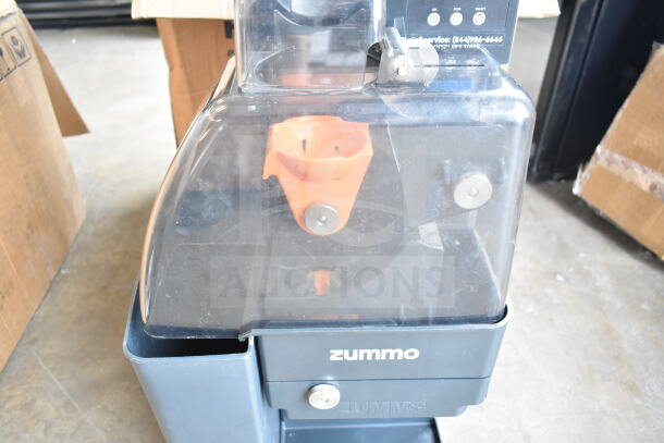 BRAND NEW SCRATCH AND DENT Zummo Z1-NGP Z1 Nature Compact Graphite Juicer, commercial use, 6 fruits/min, 110-120V.