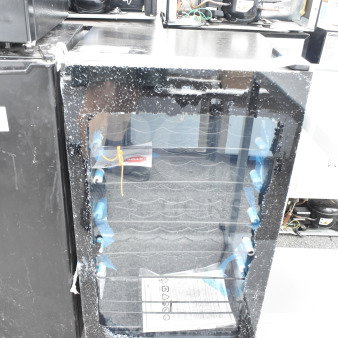 Arctic King AWCA034ADB wine cooler with glass damage, features wire shelves and black finish.