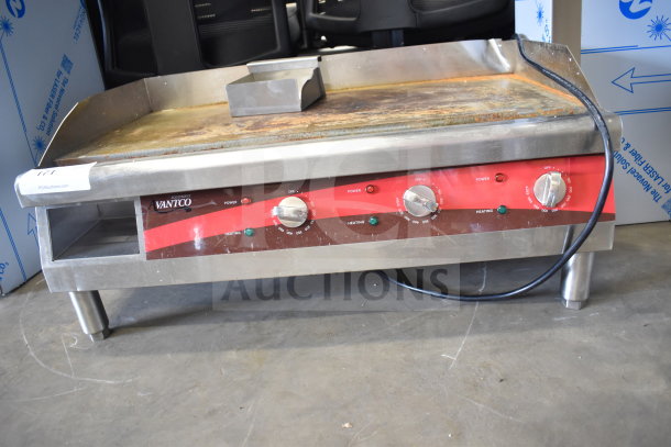 Avantco 177EG30N 30" electric countertop griddle, 208/240V, 1 phase, with control knobs. Used condition, visible wear.
