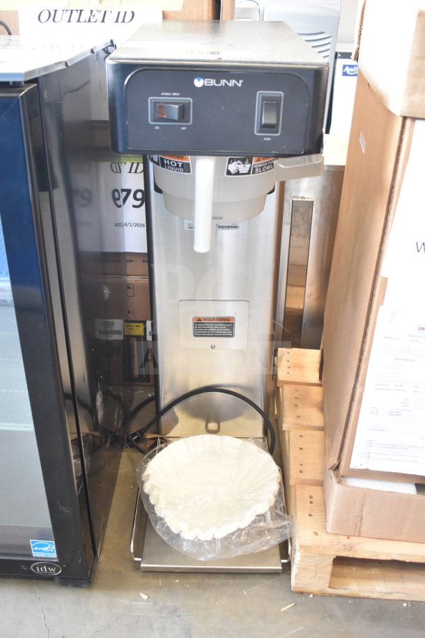 Bunn TB3Q 3 Gallon Iced Tea Brewer, brand new scratch and dent, Quickbrew model, 120V, 1 Phase, warning label visible.