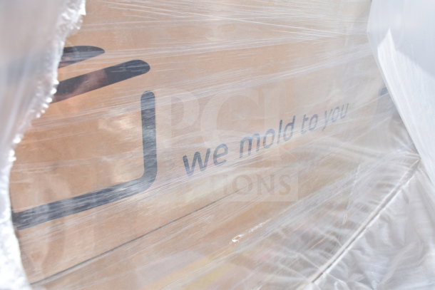 12 boxes of 32-120-WPP 32 oz white jars, scratch and dent, new condition, "we mold to you" label visible.