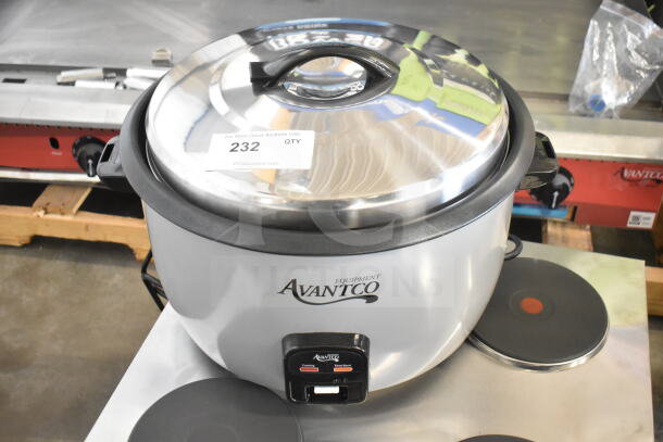 Avantco RCB90 electric rice cooker, 90 cup capacity, 240 volts, new condition, stainless steel with minor scratches, model 177RCB90.