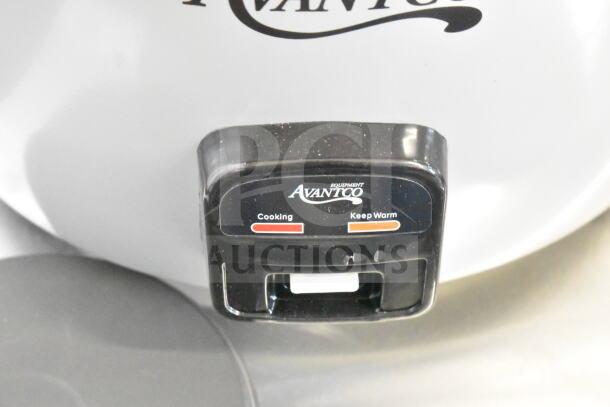 Avantco RCB90 rice cooker/warmer control panel, shows cooking and keep warm settings. Brand new, 90 cup capacity.