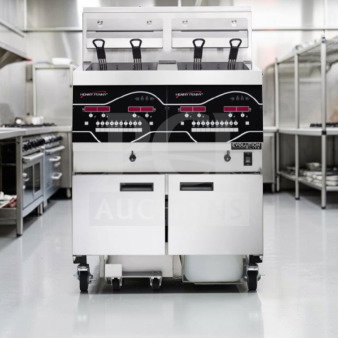 Henny Penny EEG242.0_NAT Evolution Elite® 2-Well Gas Fryer; 60 lb capacity; ENERGY STAR®; fully tested; exceptional condition.