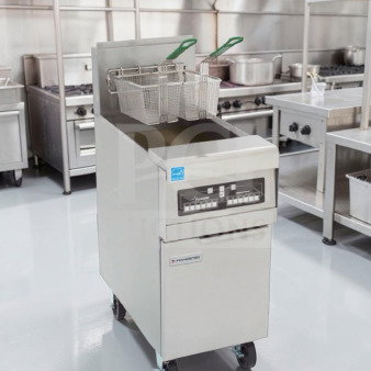 Frymaster PMJ135ESD single pot fryer, 40 lb capacity, natural gas, NSF certified, stainless steel, excellent condition.
