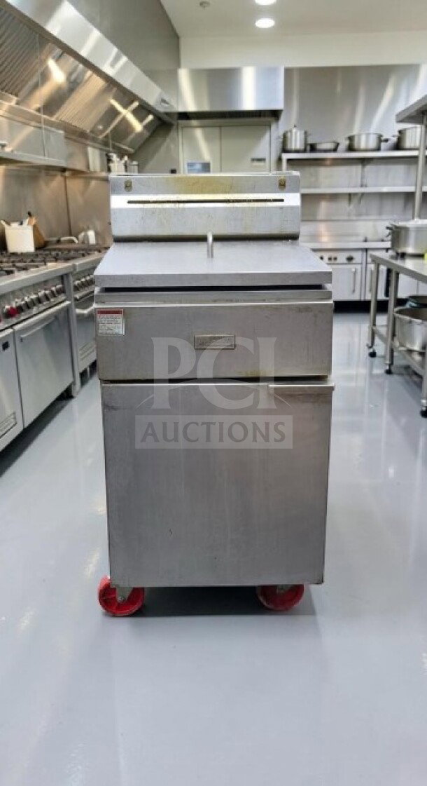 Migali C-F75E-NG 75 lb natural gas floor fryer, Competitor Series®, ENERGY STAR®, in outstanding condition, fully tested.