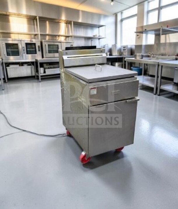 Migali C-F75E-NG floor fryer in outstanding condition, 75 lb capacity, ENERGY STAR®, natural gas, fully tested and operational.