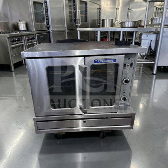 U.S. Range Sunfire SDG-1 commercial single deck gas convection oven, stainless steel, excellent condition, fully operational.