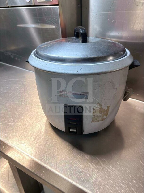 Thunder Group SEJ-50000 commercial rice cooker, large capacity, well-maintained, NSF & UL listed, 120V, tested operational.