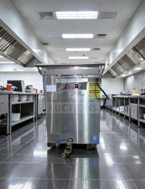 Hyginix STANDARD 40 Gallon Mobile Fog/Soak Tank, stainless steel, 120V, 1000W, UL Listed, excellent condition, fully tested.
