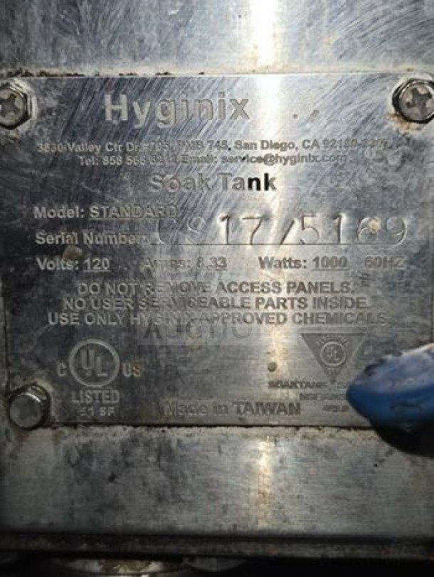 Hyginix STANDARD Soak Tank label showing model info, serial number CGB1751C9, 120V, 1000W, UL Listed, made in Taiwan.
