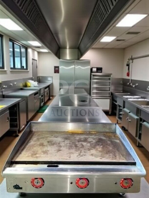 Superb condition Star 536TGF electric griddle with 36" steel plate, thermostatic controls, fully operational, UL certified.