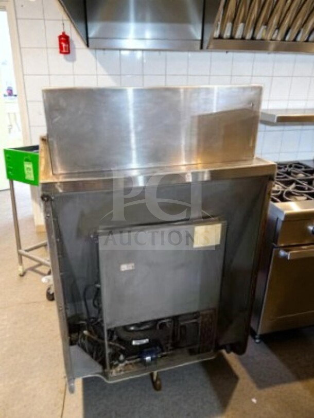 Stainless steel Randell 9412-2-7 refrigerated sandwich prep table, pristine condition, NSF/UL listed, 8.62 cu. ft., 115V.