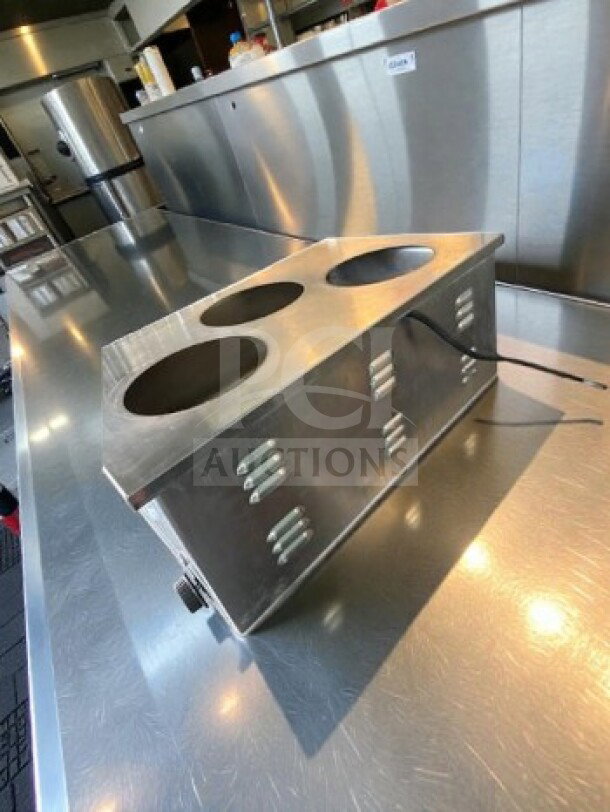 APW Wyott W-43Vi food warmer, stainless steel, 12"x27", 120V, 1500W, optimal condition, NSF/UL listed, fully tested.