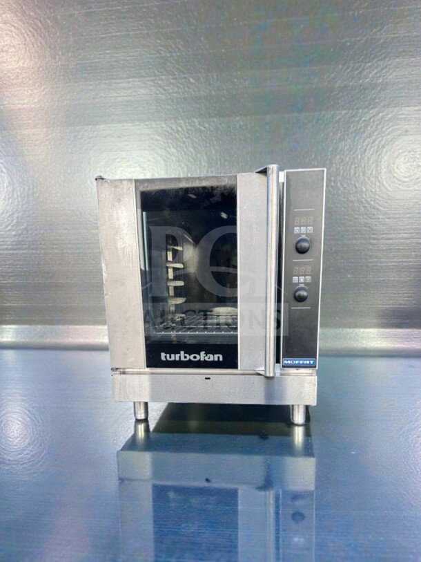 Moffat Turbofan G32D5-1 gas convection oven, outstanding condition, fully tested, NSF & ETL listed, stainless steel.