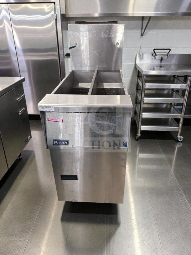 Pitco SG14T commercial gas fryer, 40 lb capacity, stainless steel, natural gas, NSF & ETL listed, fully operational.