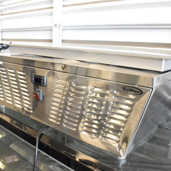 BRAND NEW KoolMore KM-CGD-8HP 31" countertop ice cream display case, 4 pans, glass sneeze guard, 110-120V, 1 phase.