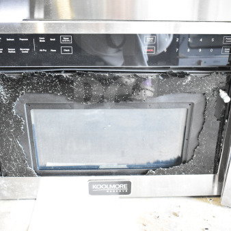 KoolMore KM-CWO24-AFSS 24" microwave convection oven, 3-in-1 combo, broken glass visible, soft-close door, 120V.