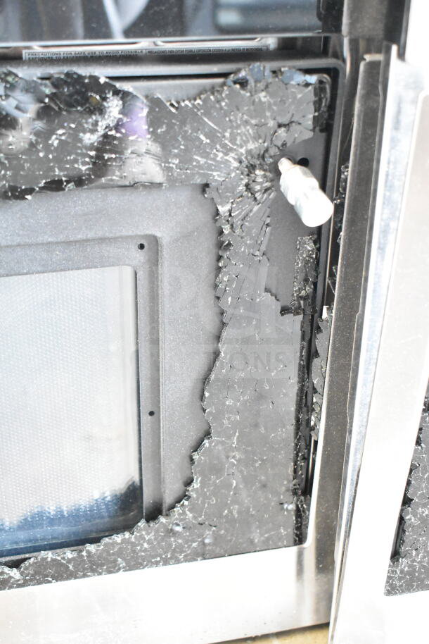 KoolMore KM-CWO24-AFSS Built-In Microwave Convection Oven, damaged with broken glass, 1.6 cu. ft., 120V, 1 Phase.