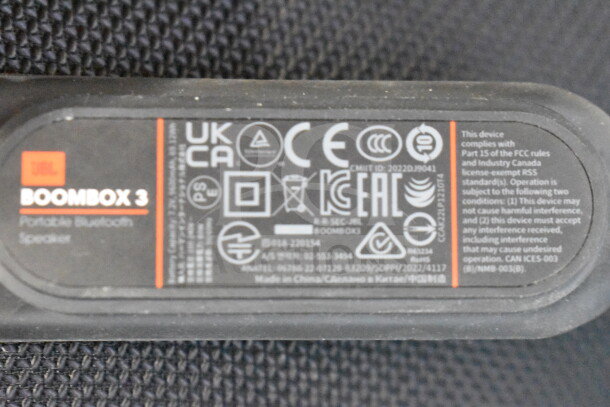 JBL Boombox 3 label with model information, compliance logos, and operating instructions.